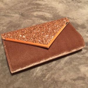 Sequence Envelope Clutch